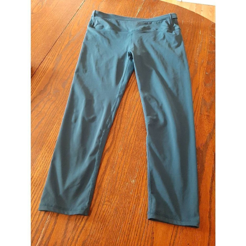 Small? Fabletics Teal Capri Leggings Casual Athletic Leggings Capris